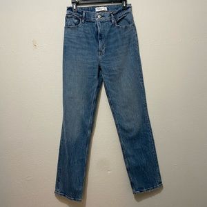 NWOT ABERCROMBIE AND FITCH: The 90’s Straight Ultra High Rise Jeans